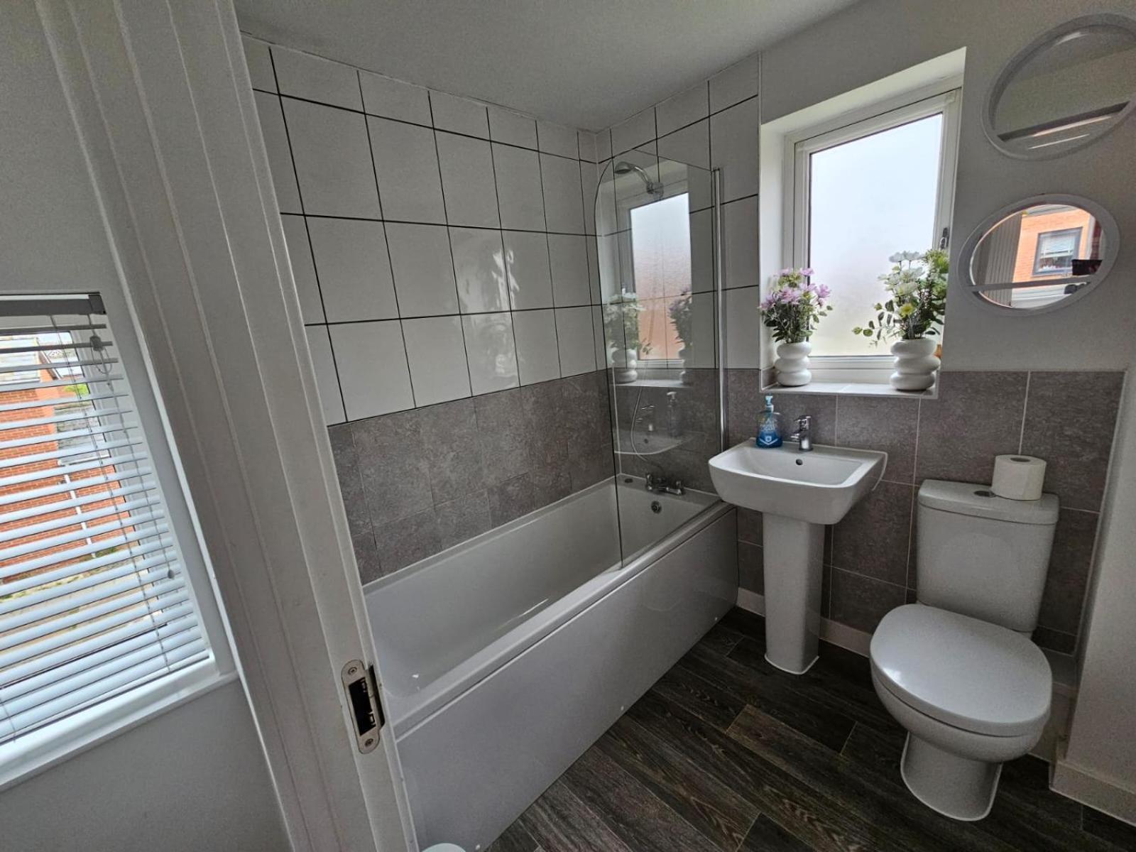 Modern 3 Bedroom Town House Ipswich Exterior photo